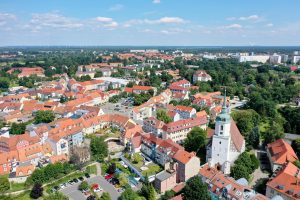 In Hoyerswerda, a municipal development advisory board advises on the utilisation of green spaces and demolition sites